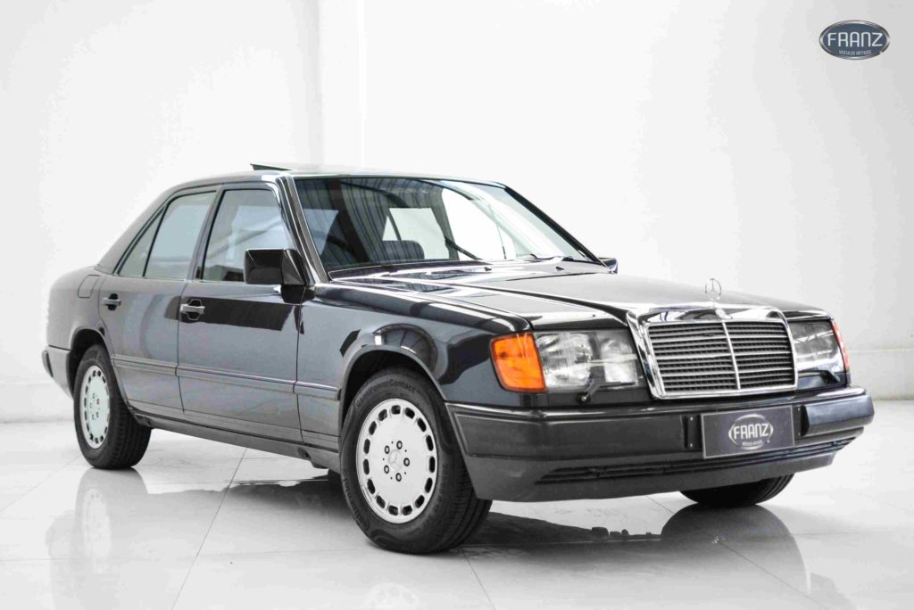 Mercedes-Benz 300e 1989 - Vendido