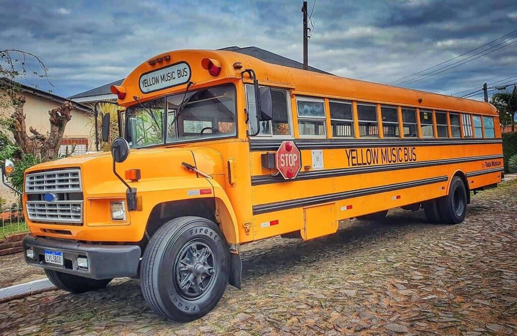 SCHOOL BUS FORD B700 1988 - VENDIDO